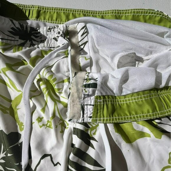 Breakwater Mens Size Large Hawaiian Swim Trunks‎ Green White Floral Beach Board - Picture 9 of 10